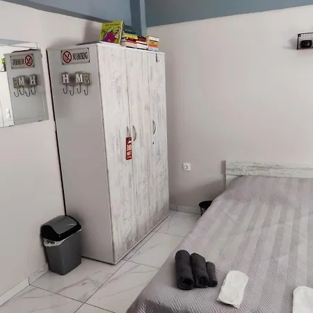 Modern Cozy Vergian 2 Min From The